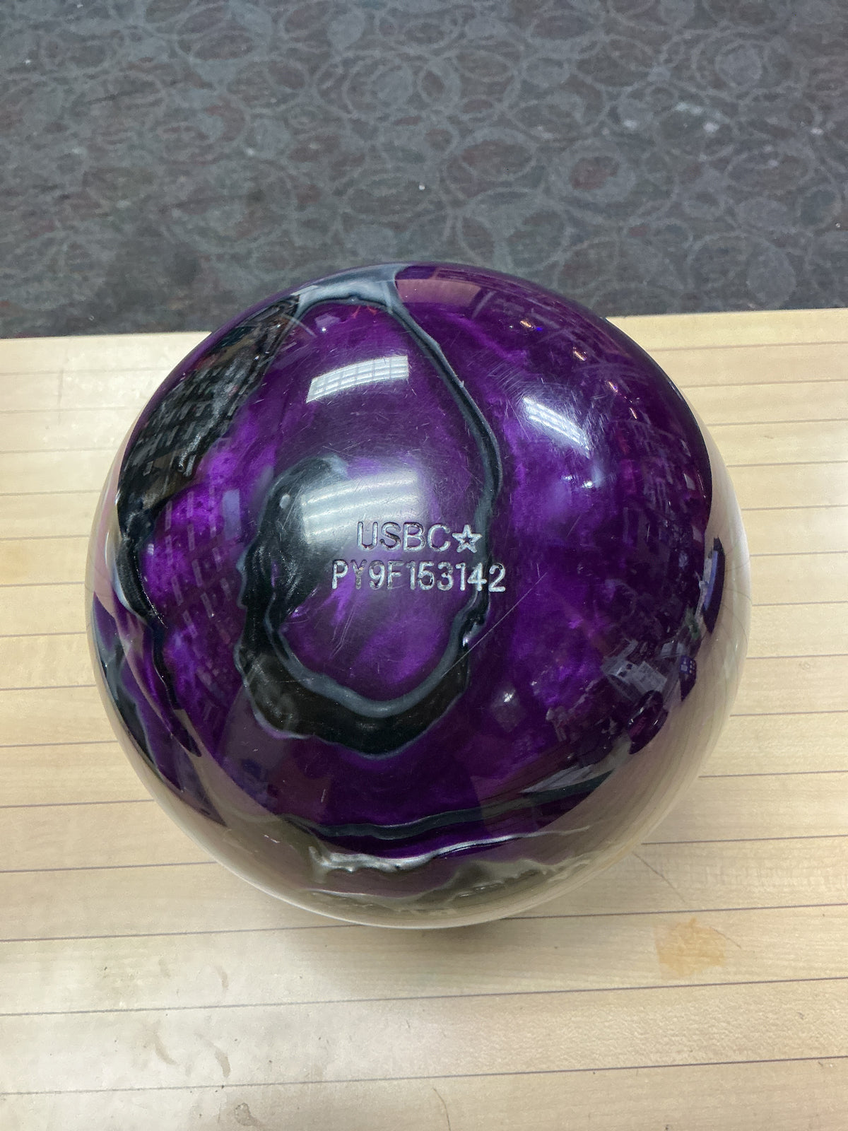 Used Pyramid Purple/Silver 15lb #3142