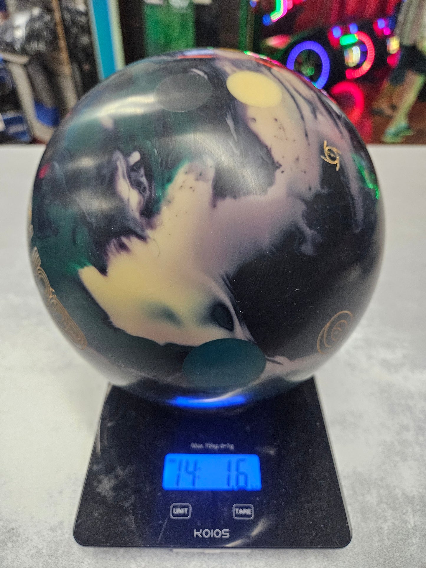 Used Equinox Solid 14lb #L060
