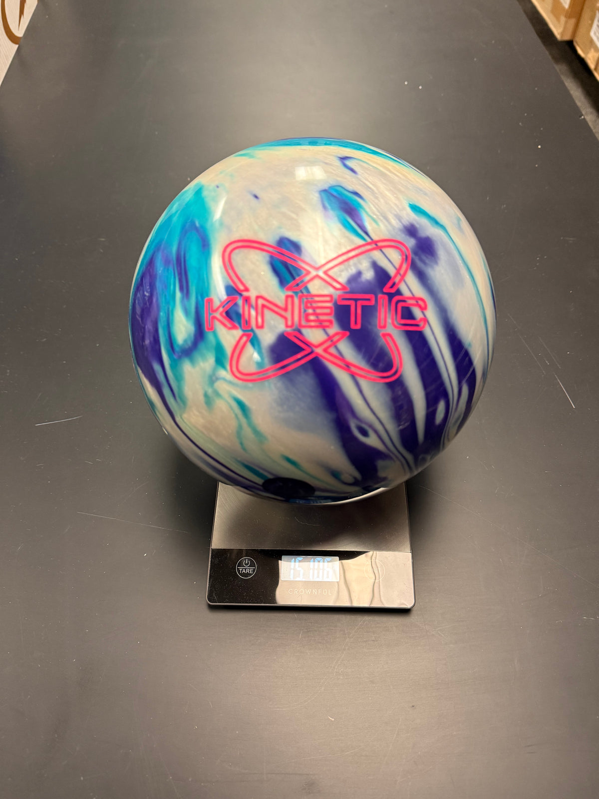 Used Kinetic Sapphire Ice 15lb #127D