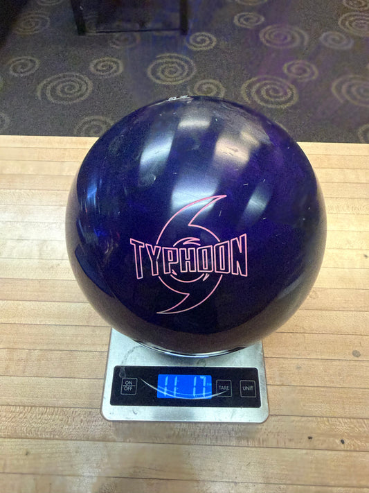 Used Typhoon 11lb #C007