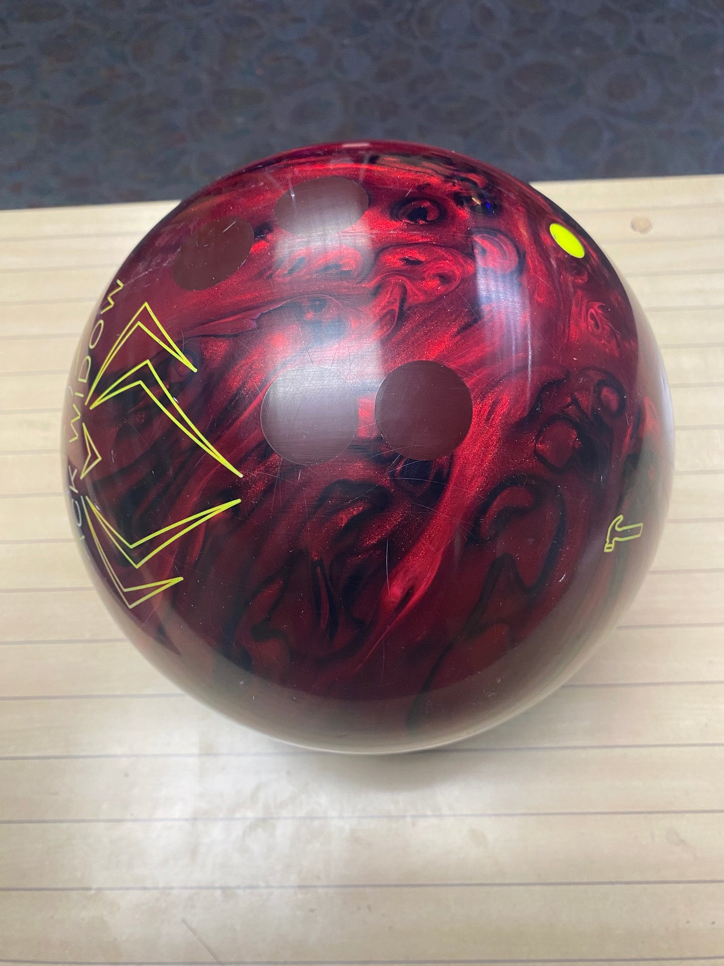Used Black Widow 2.0 Hybrid #14lb #114E