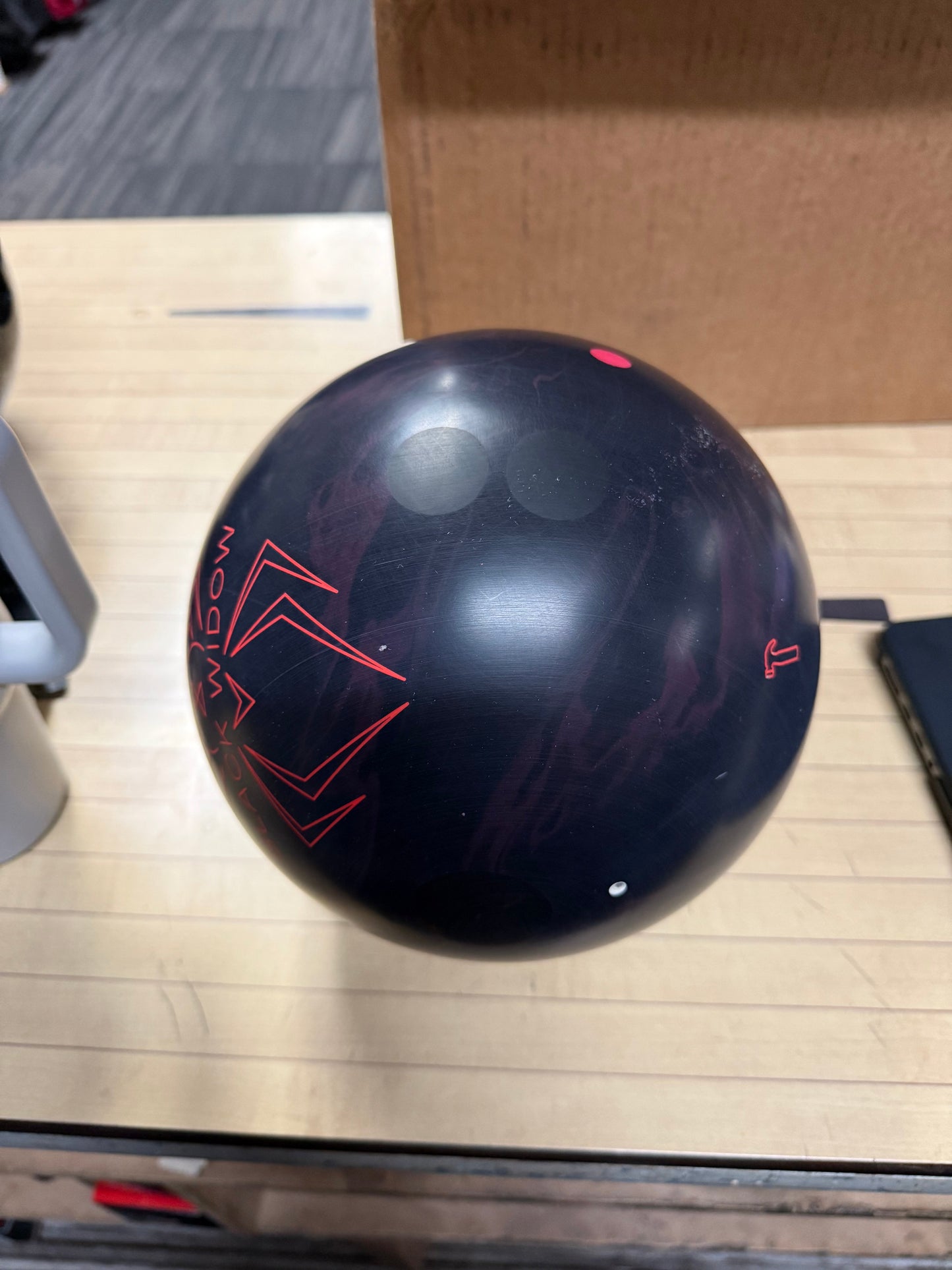 (Used) Black Widow 2.0 Solid 15lb #051D