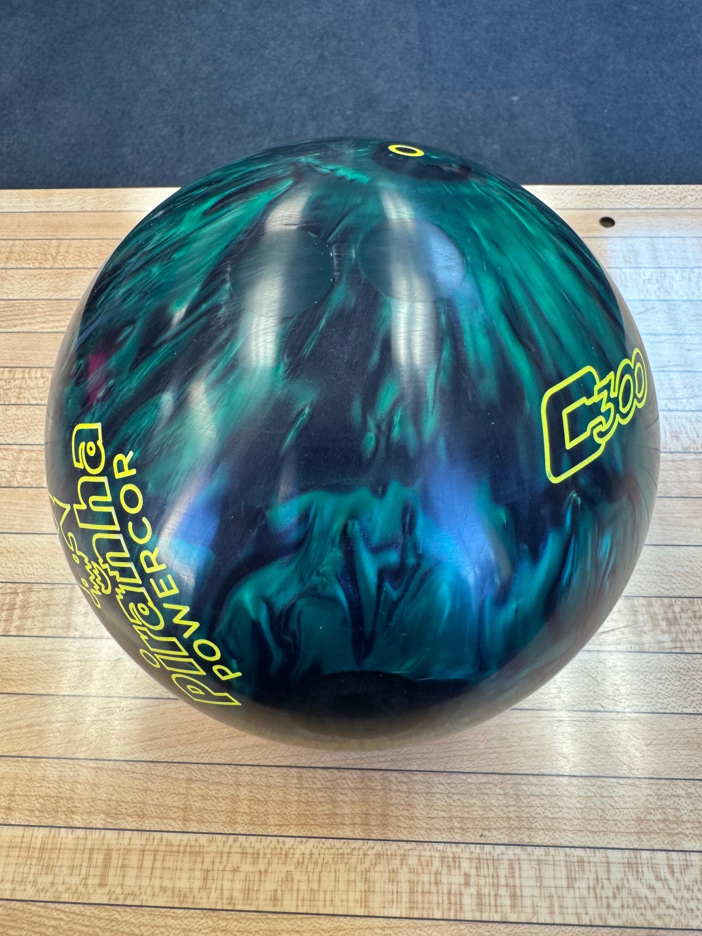(Used) Piranha PowerCor Pearl #040D (Video Ball)