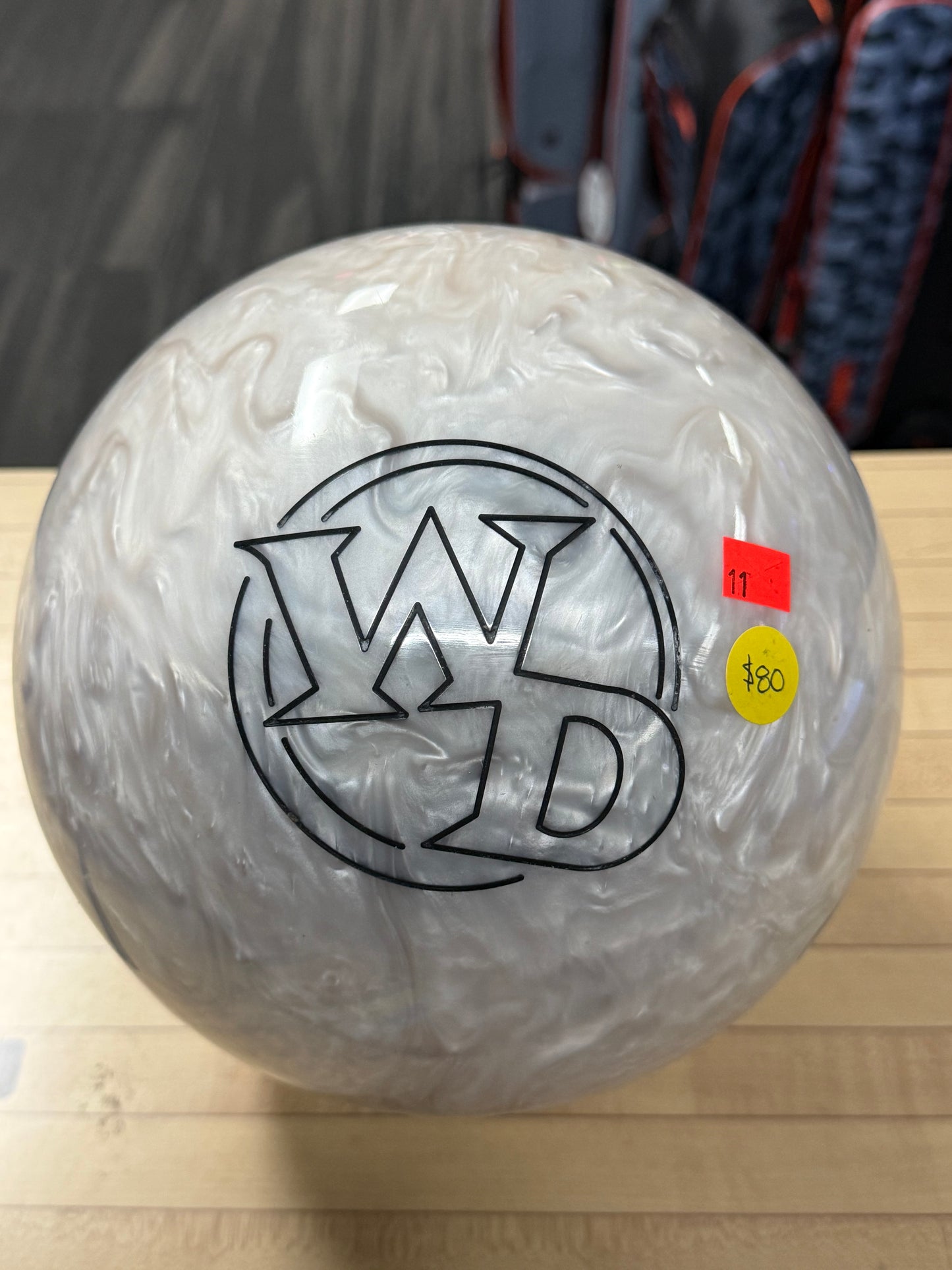 Used White Dot Diamond 11lb #0220
