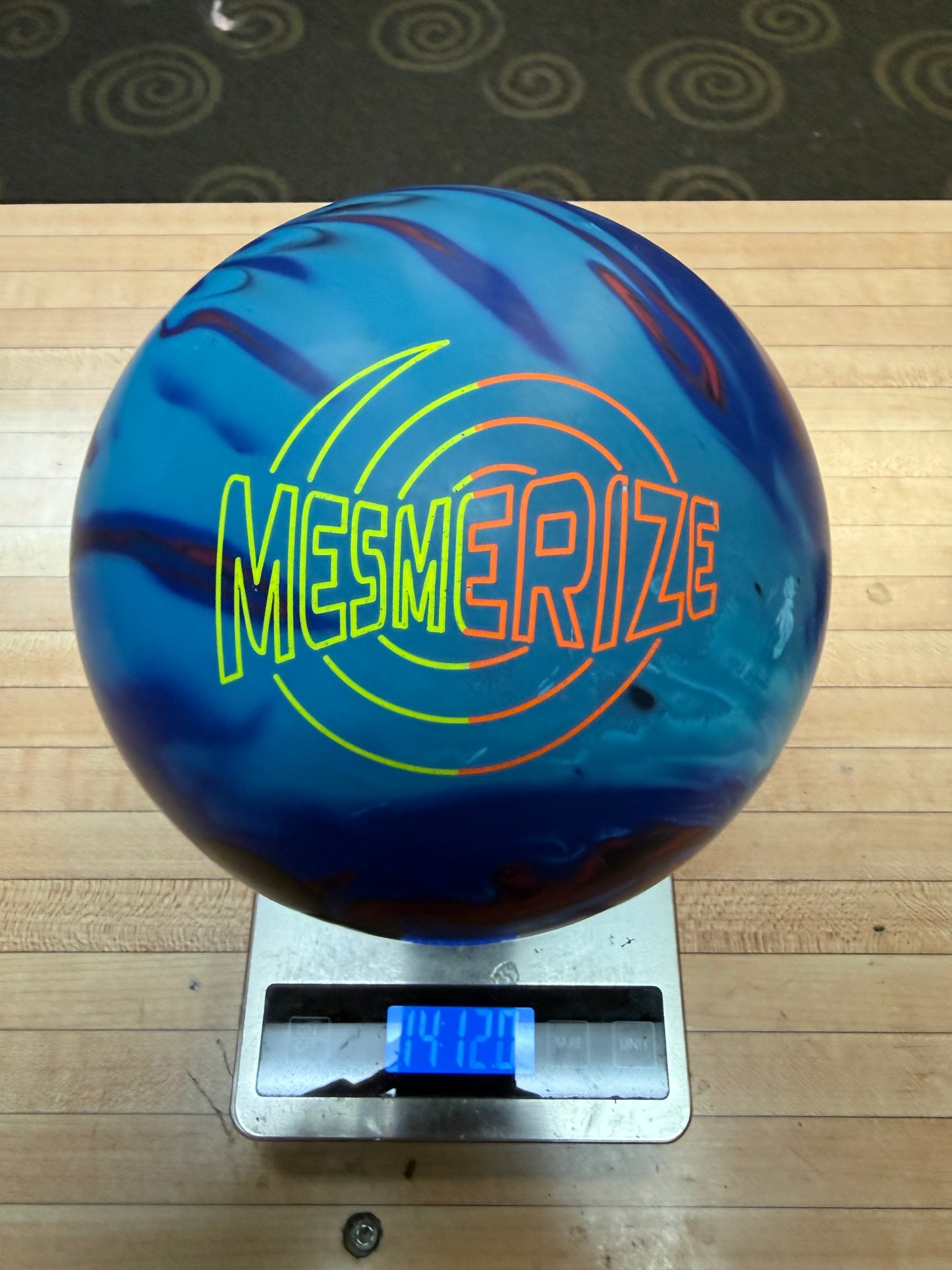 Used Mesmerize 15lb #147H