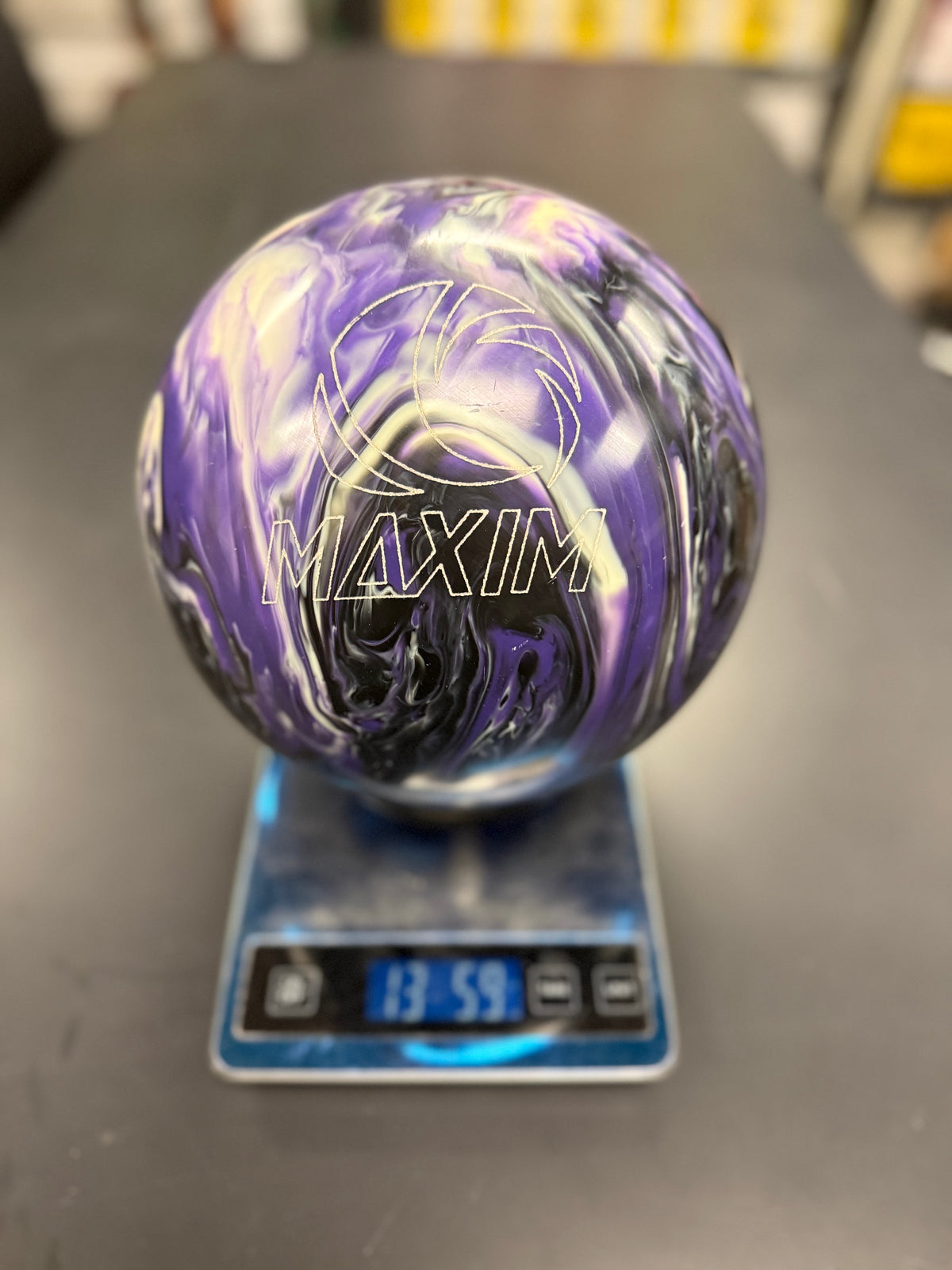 Used Maxim 13lb #529A