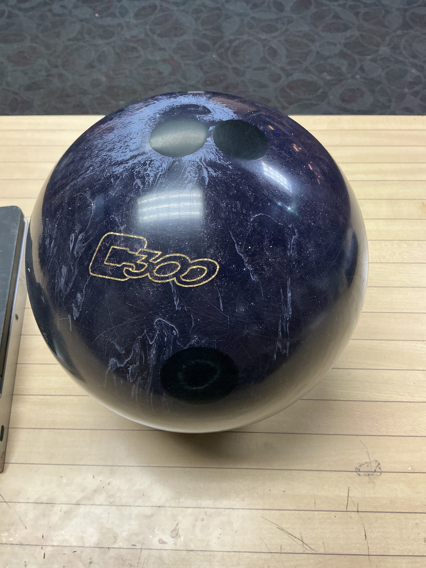 Used Ricochet Pearl 15lb #126E